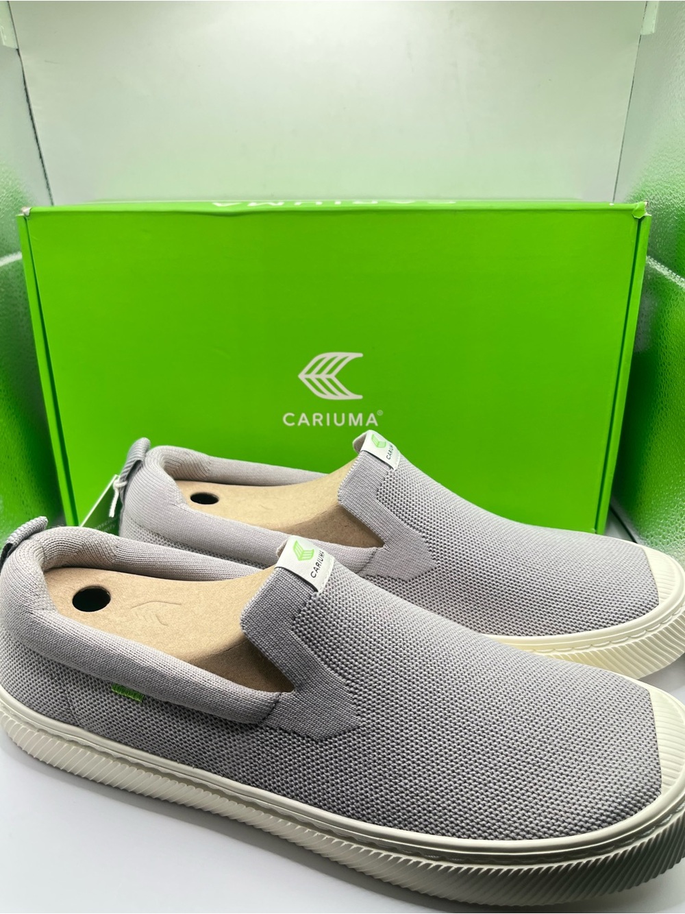 Cariuma New Men’s 12 Slip-On Bamboo Knit Sneakers in Light Gray